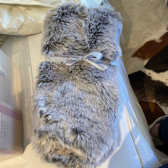 Faux fur wine bag and carrier - Picture 5 of 6